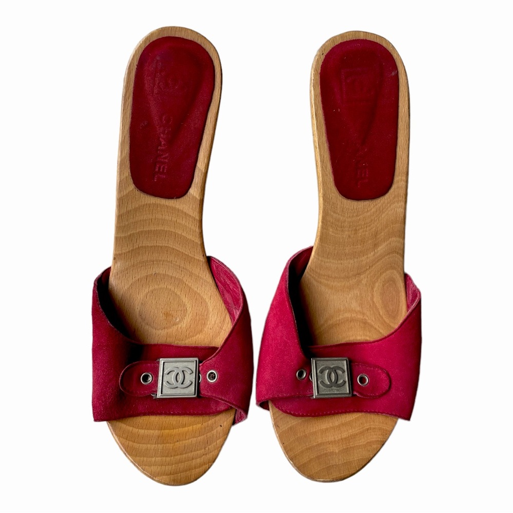 Vintage Chanel Red wooden heels sz 40